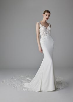 Pronovias Dion